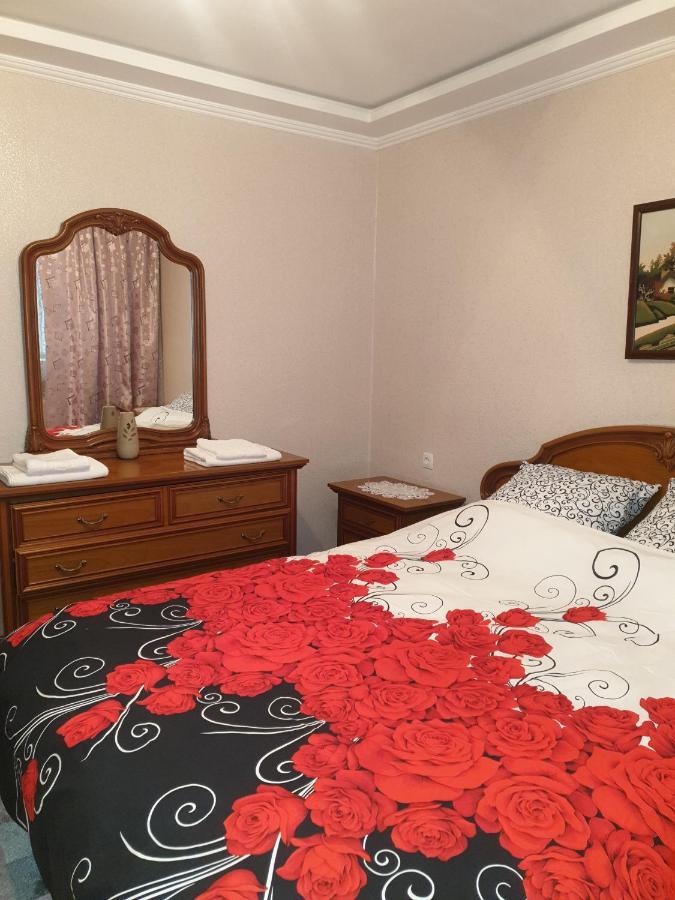 Alin Apartament Apartman Jászvásár Kültér fotó