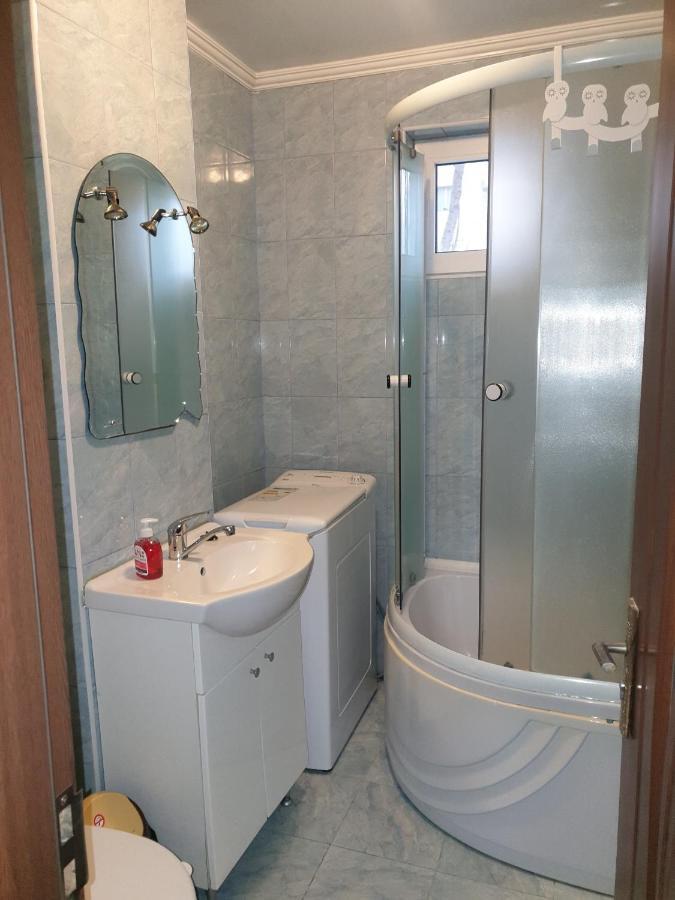 Alin Apartament Apartman Jászvásár Kültér fotó